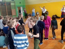 b_1024_768_0_00_images_2022_2023_Wydarzenia_ZBRUCZ_337885714_208664501779608_8706652504530477911_n